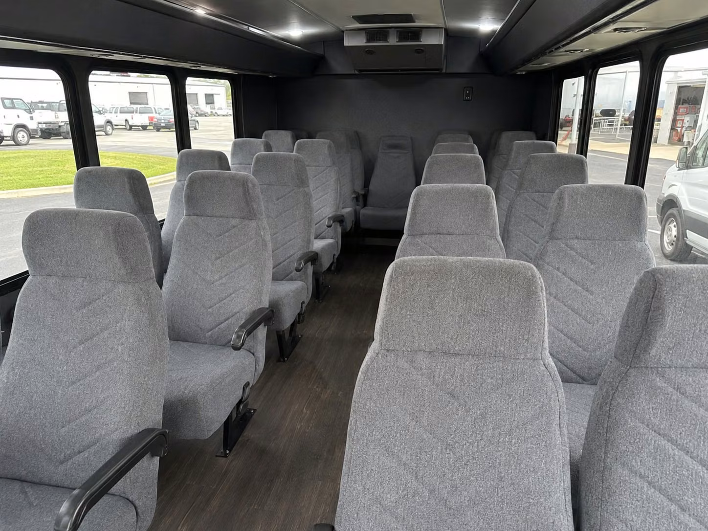 clifton 18 passenger minibus rental